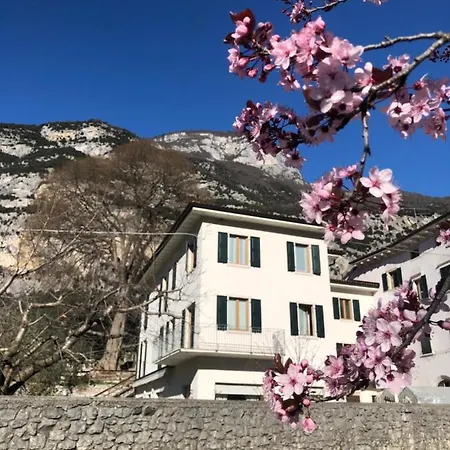 Bed & Breakfast Garnì Delle Rose